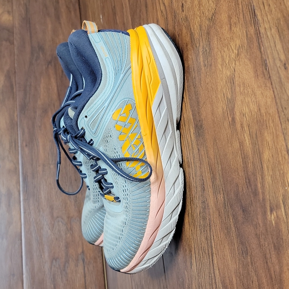 HOKA One One  Bondi 7 Wide, US 7,  Running shoes, light blue